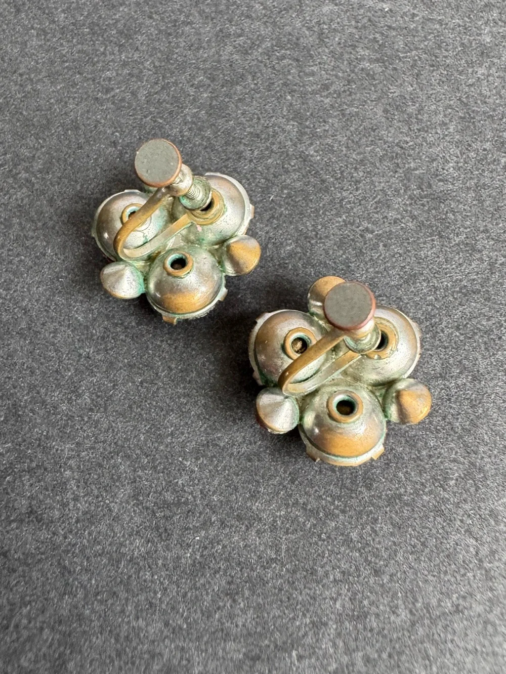 Vintage 1950s Pink Rhinestone Earrings Screw back
